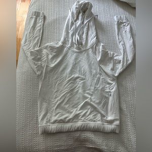 Lulu white sweatshirt